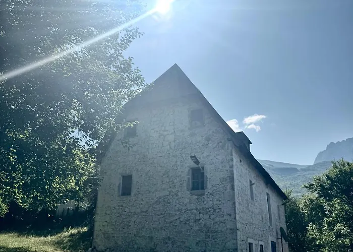 Nika Guesthouse & Camp Lekaj 照片