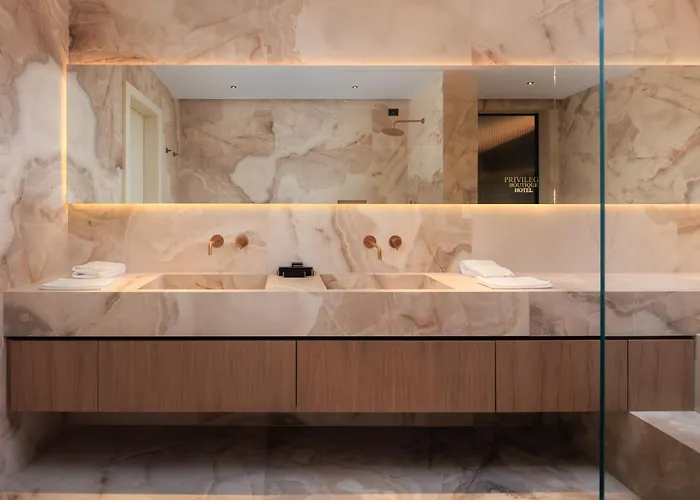 Privilege Hotel & Spa Farke e Madhe photo