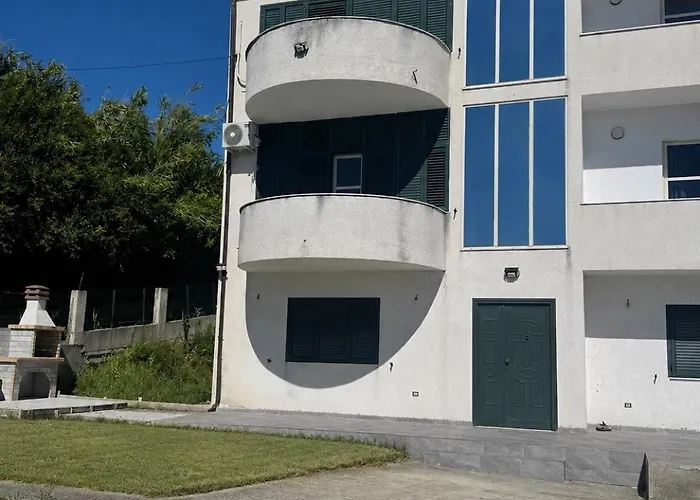 Villa Cepeli Golem  foto